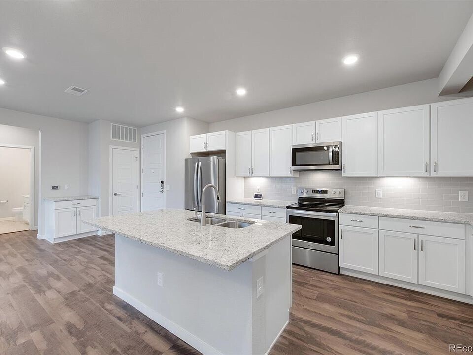 9283 Twenty Mile Rd Unit 205, Parker, CO 80134 Condo for Rent in Parker, CO