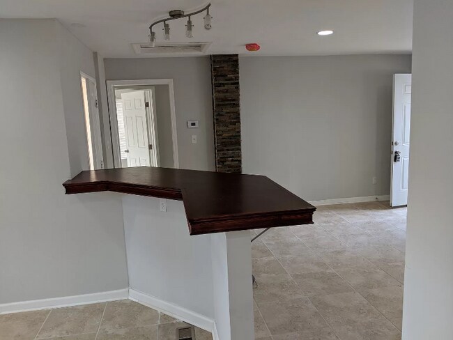 Foto del edificio - 1318 Lyle Ave