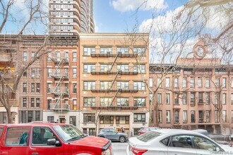 Building Photo - 444 E 87th St