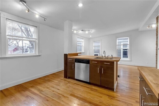 Foto del edificio - 575 Auburn Ave