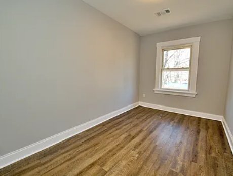 Foto del edificio - 116 Maple Ave