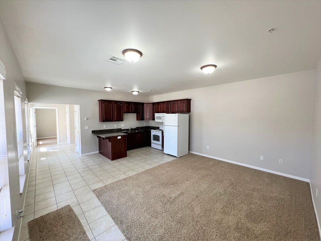 1126 Bertrand St, Manhattan, KS 66502 House Rental in Manhattan, KS