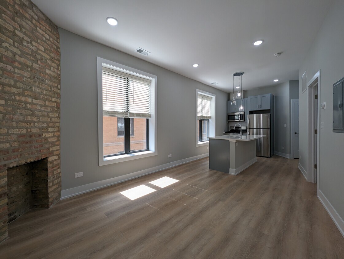 Foto principal - 442 W Belden Ave