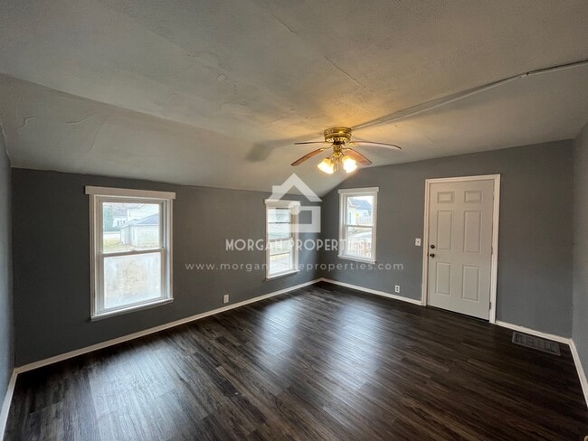 Foto del edificio - 306 E Church St