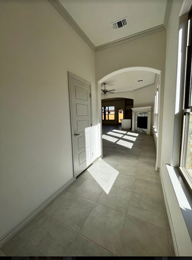 Foto del edificio - Gorgeous 4 Bedroom In Odessa, TX!