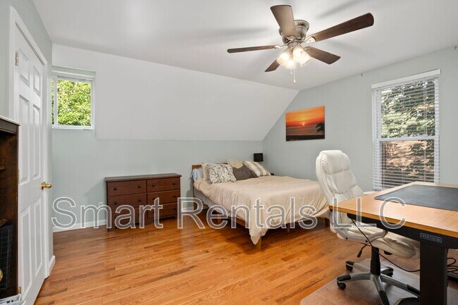 Foto del edificio - 7221 South St