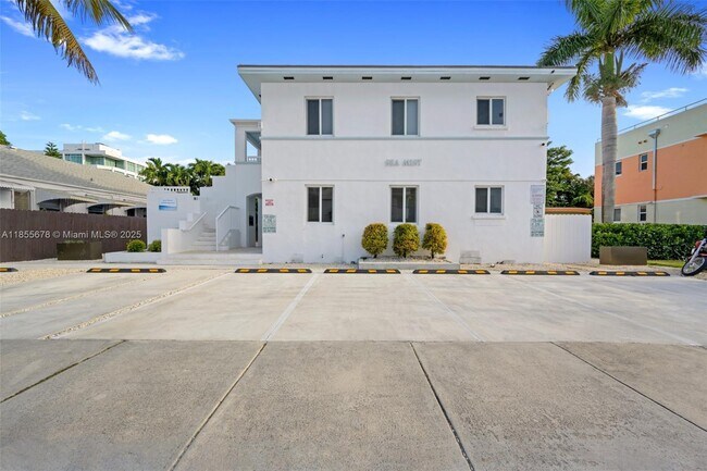 Foto del edificio - 550 NE 82nd Terrace