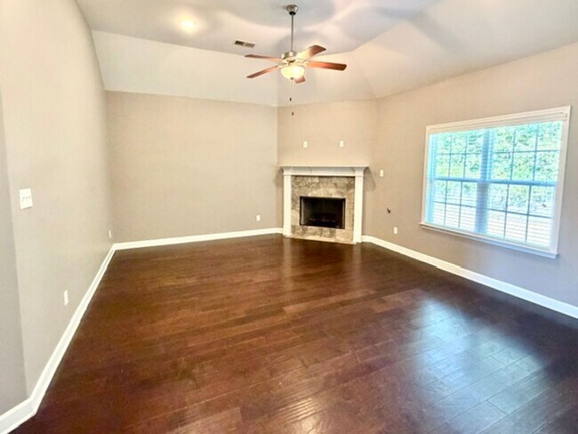Building Photo - 4426 Davall Cir