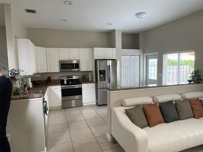 Foto del edificio - 2771 Treasure Cove Cir