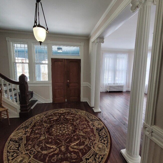 Foto del edificio - 233 S Prospect St