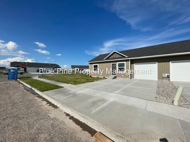 Foto del edificio - 5844 Wildrose Ave