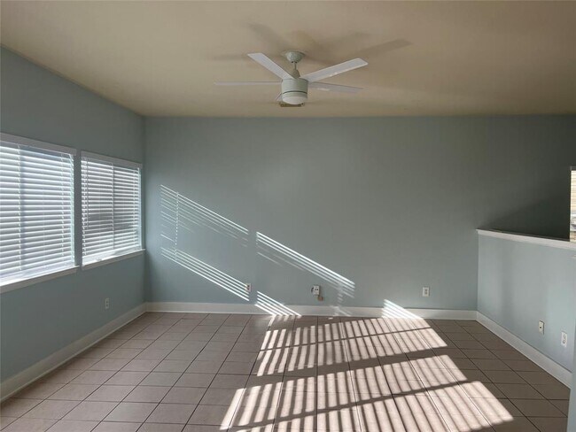 Building Photo - 20639 Sycamore Crest Ln