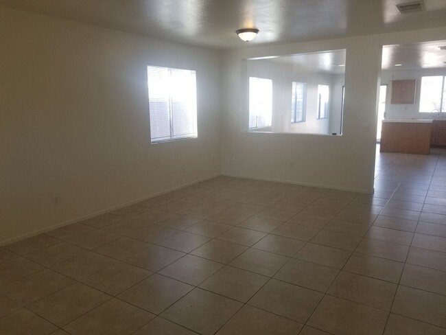 Building Photo - 3 br, 2 bath House - 5790 DANA ROGERS