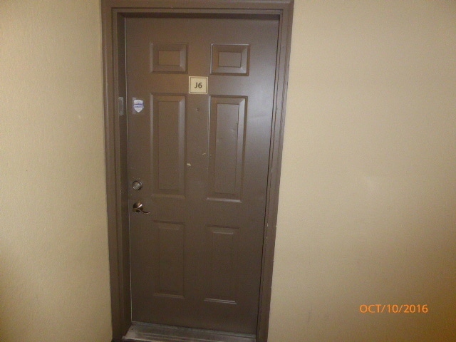 Building Photo - Charming 2 Bed 2 Bath Condo in Factoria