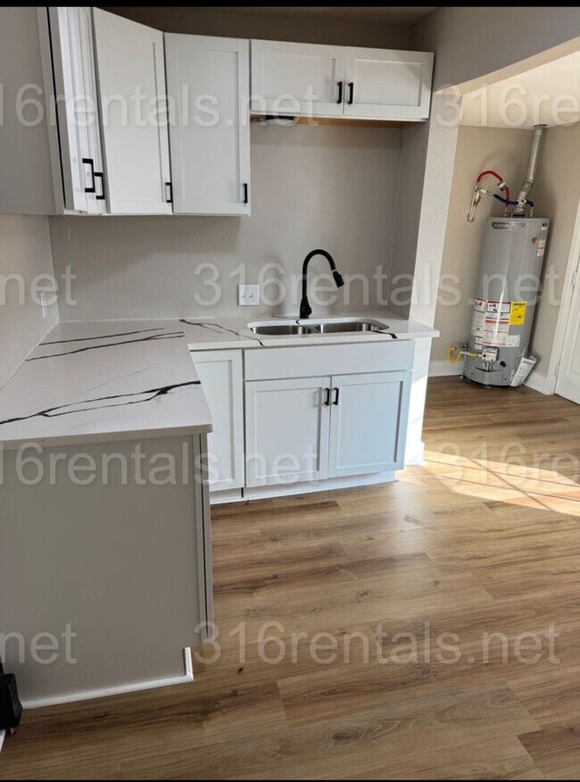 Foto del edificio - Recently Remodeled 3 Bedroom Home