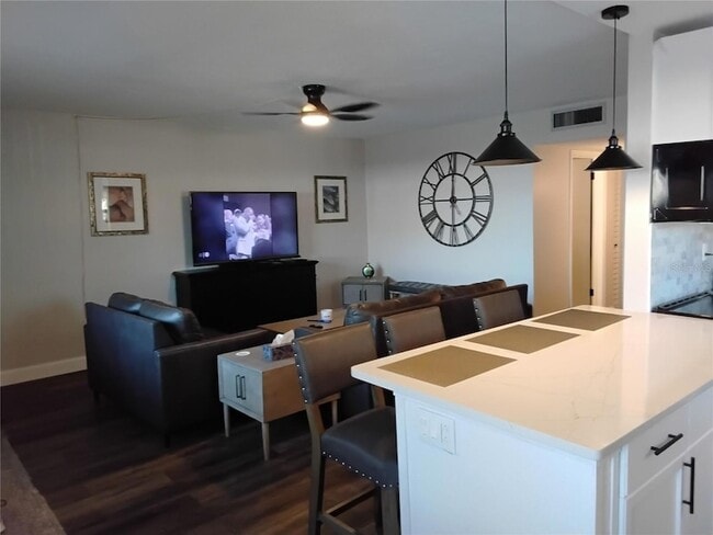 Foto del edificio - 1235 S Highland Ave