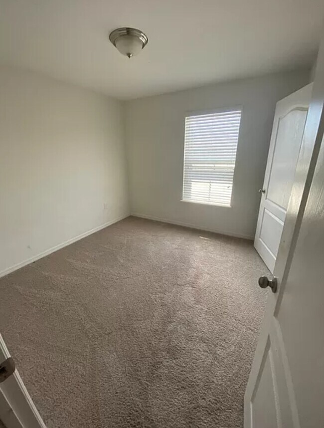 Bedroom 2 - 102 Phillip Scott Dr