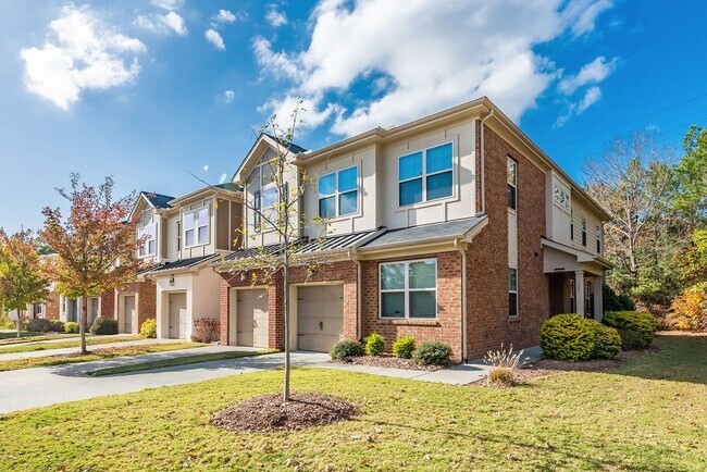 Building Photo - Beautiful 4-bedroom, 3-bathroom Townhome i...