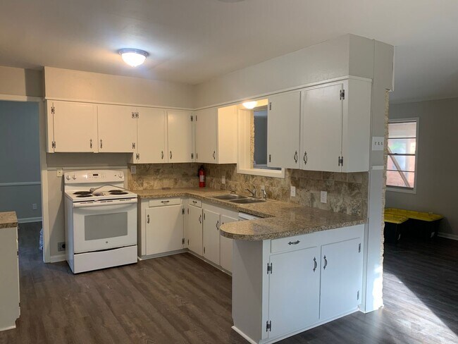 Foto del edificio - UPDATED HOME IN GREENACRES PLACE (North Bossier)