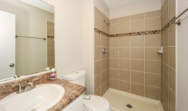 Foto del edificio - 1085 Walnut Creek Ln