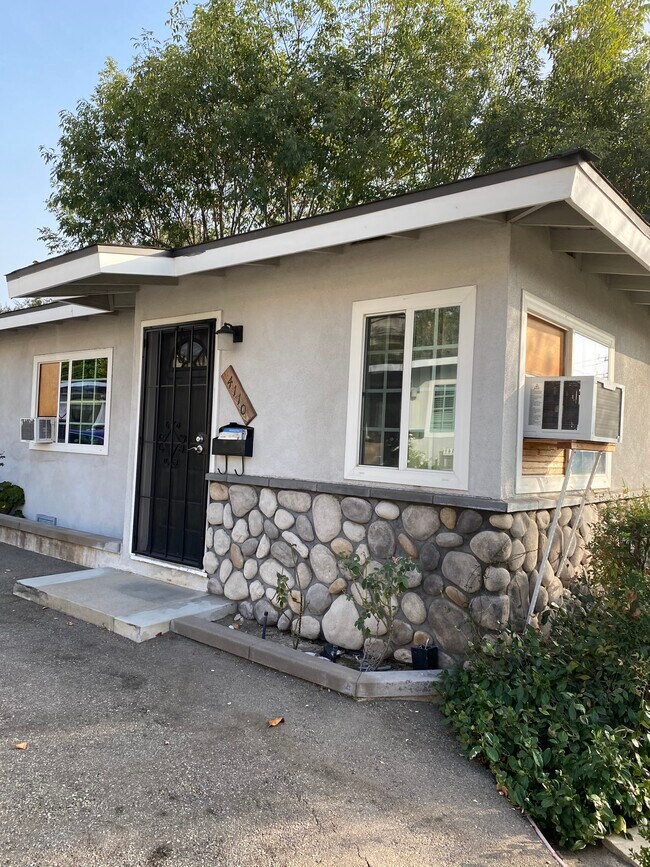 Building Photo - 4110 Ocean View Blvd