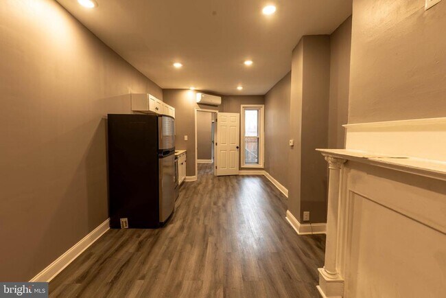 Foto del edificio - 6035 Hazel Ave