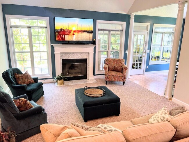 Foto del edificio - 1721 Fox Ridge Ct