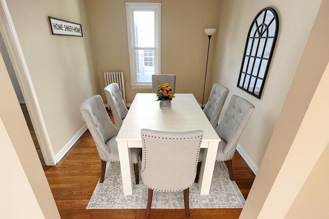 Foto del edificio - 1702 Wyoming Ave