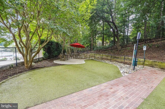 Foto del edificio - 5500 Holmes Run Pkwy