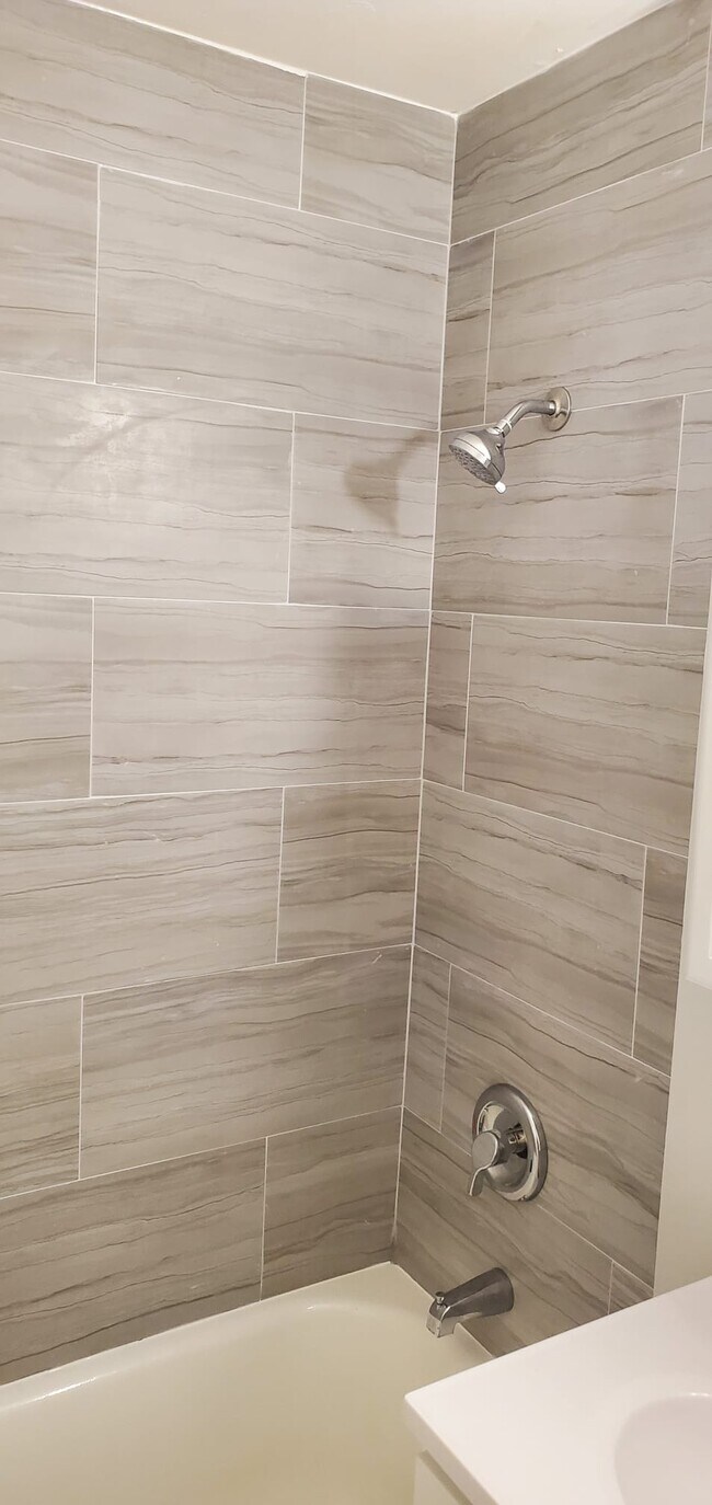 Foto del edificio - 538 W 7th St