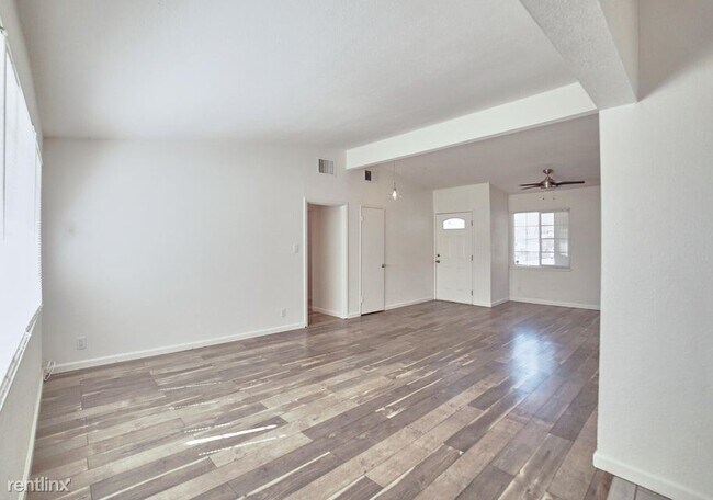 Building Photo - 3 br, 2 bath House - 1120 Avenue J 14
