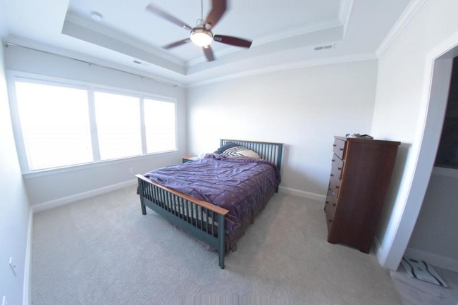 Building Photo - 262 Iverson Way