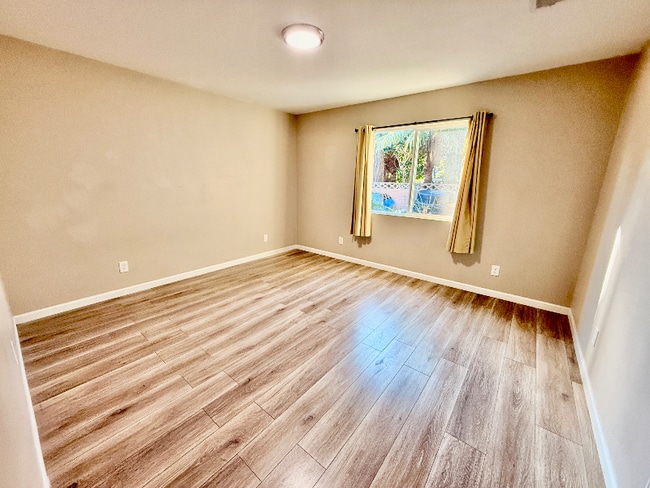 Photo - 723 S Macduff St House