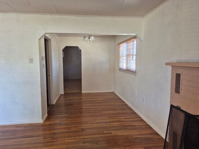 Foto del edificio - Cute 3 Bedroom 1 Bathroom