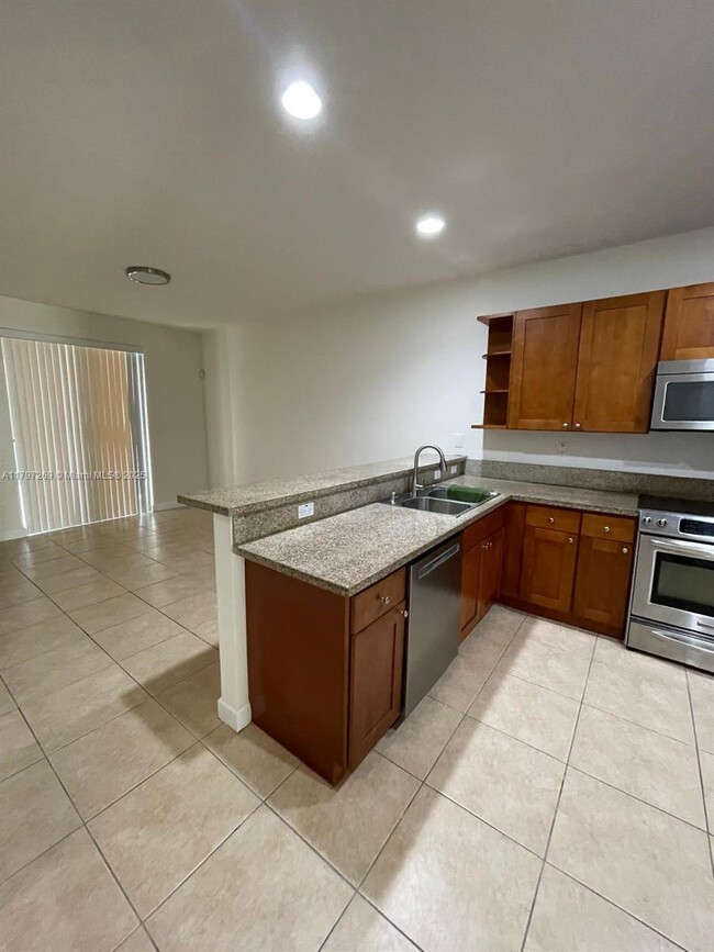Building Photo - 11432 NW 75th Terrace
