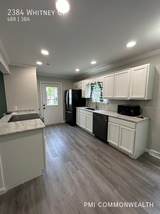 Foto del edificio - 2384 Whitney Ct