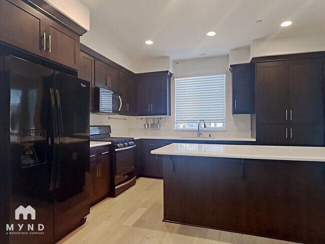 Foto del edificio - 37768 Latitudes Ln