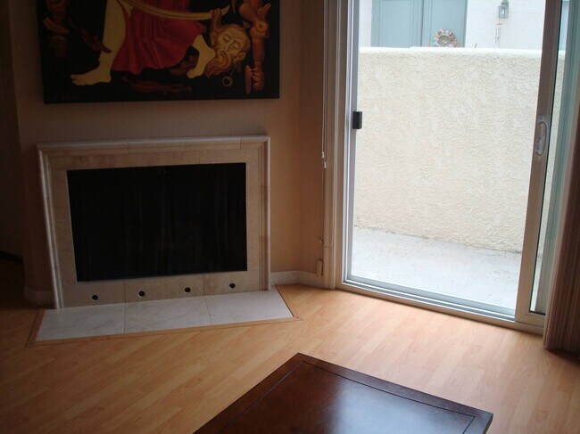 Building Photo - 9950 Topanga Canyon Blvd