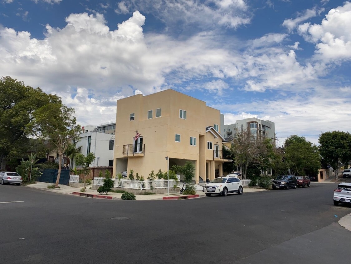 Photo - 1951 W Court St (Los Angeles, CA)