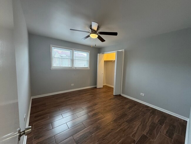 Foto del edificio - 5484 W Higgins Ave