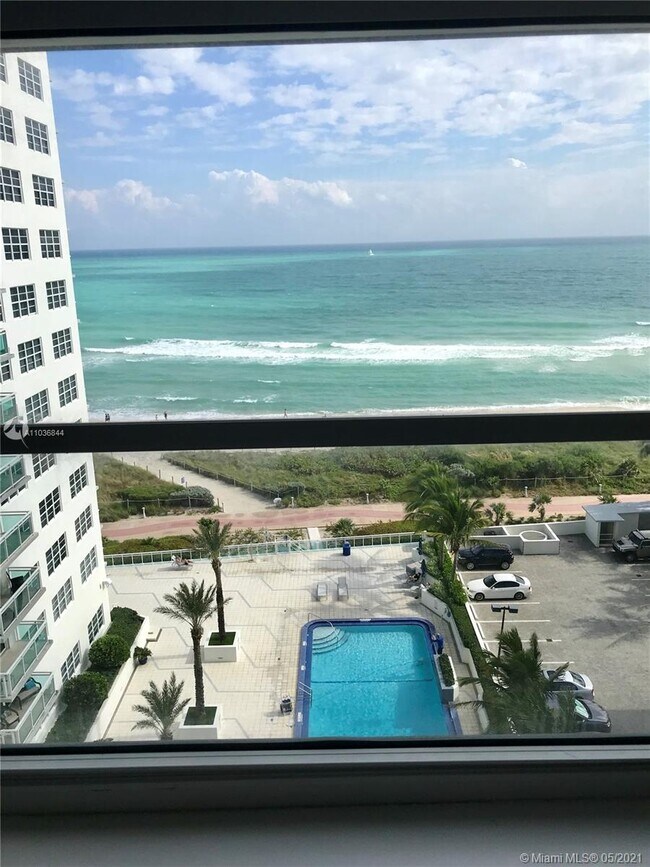 Building Photo - 6917 Collins Ave