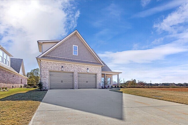 Foto del edificio - NEW Move in Ready Home!