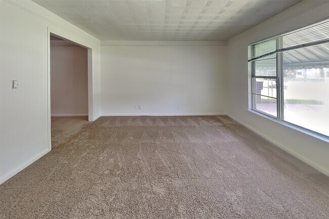 Building Photo - 7538 Vista Verde St