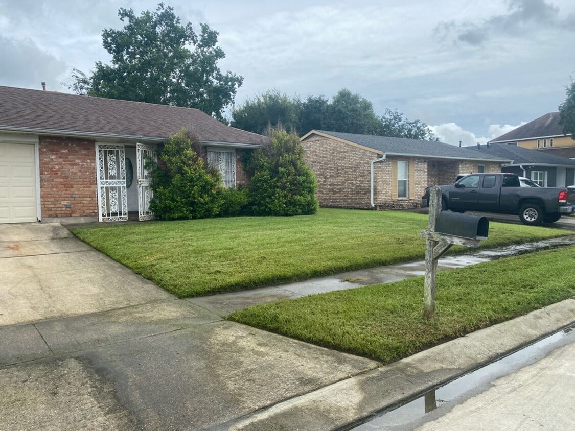 Primary Photo - 3 Bedroom Single Family Home