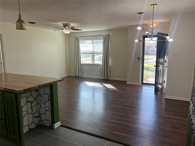 Foto del edificio - 7720 Gaston Ave