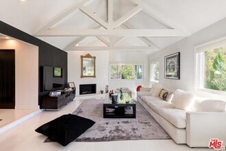 Building Photo - 3063 Deep Canyon Dr