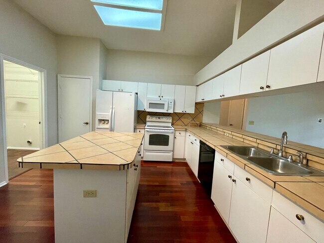 Building Photo - 3 Bedroom 2 Bath Home in Pebble Creek Comm...