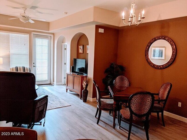 Foto del edificio - 14575 W Mountain View Blvd