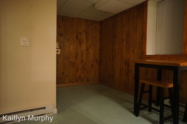 Foto del edificio - 624 E 6th St