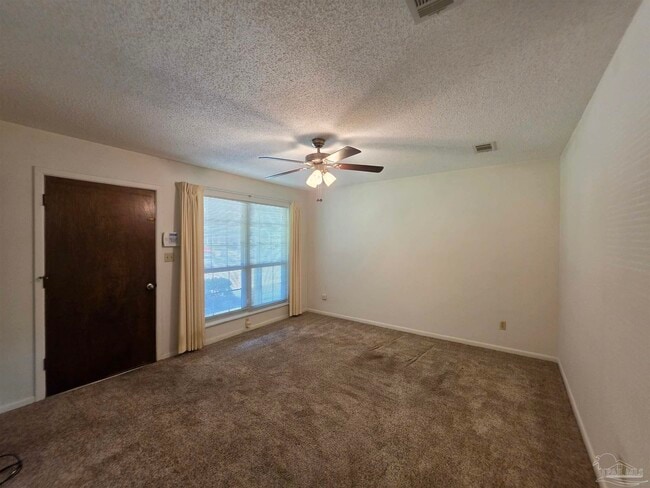 Building Photo - 5505 Fairview Dr